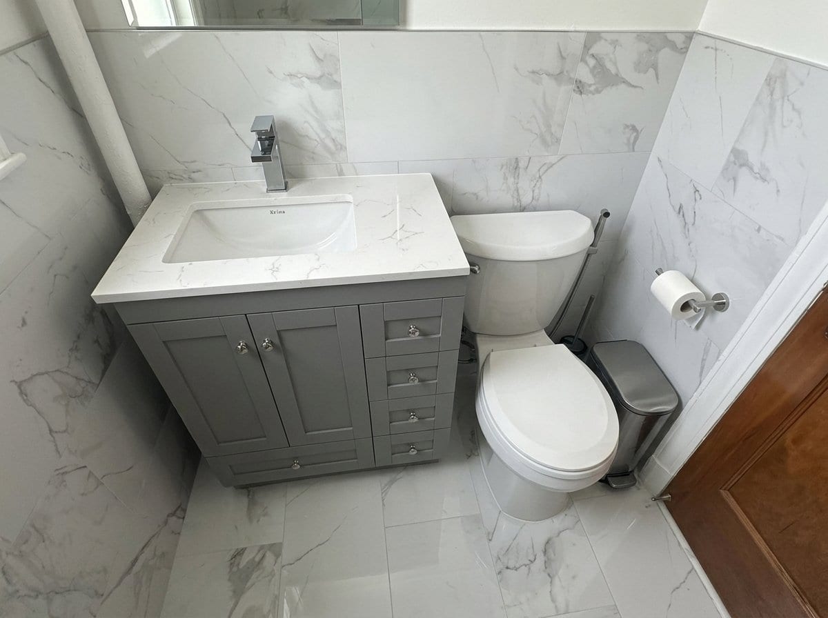 Belmont Rd Bathroom, photo 3
