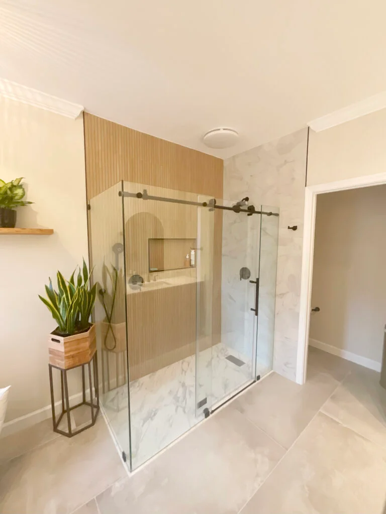 Helmuth Lane Bathroom, photo 1