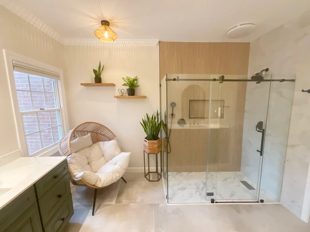 Helmuth Lane Bathroom, photo 2