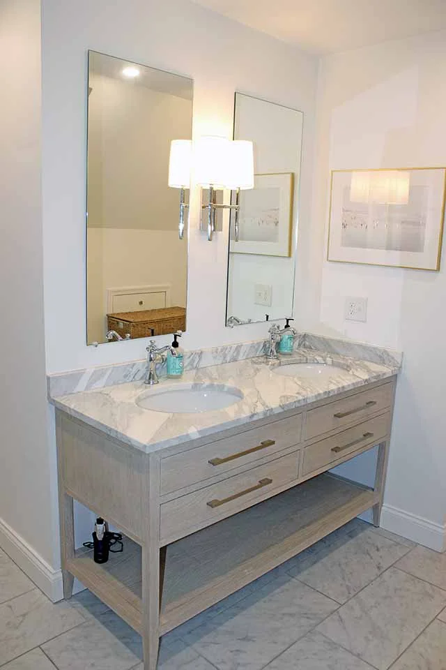 Nebraska Av. Bathroom, photo 3
