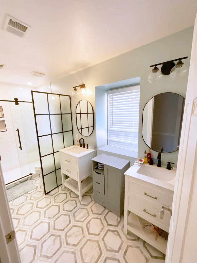 Towne Gate Bathrooms, photo 10